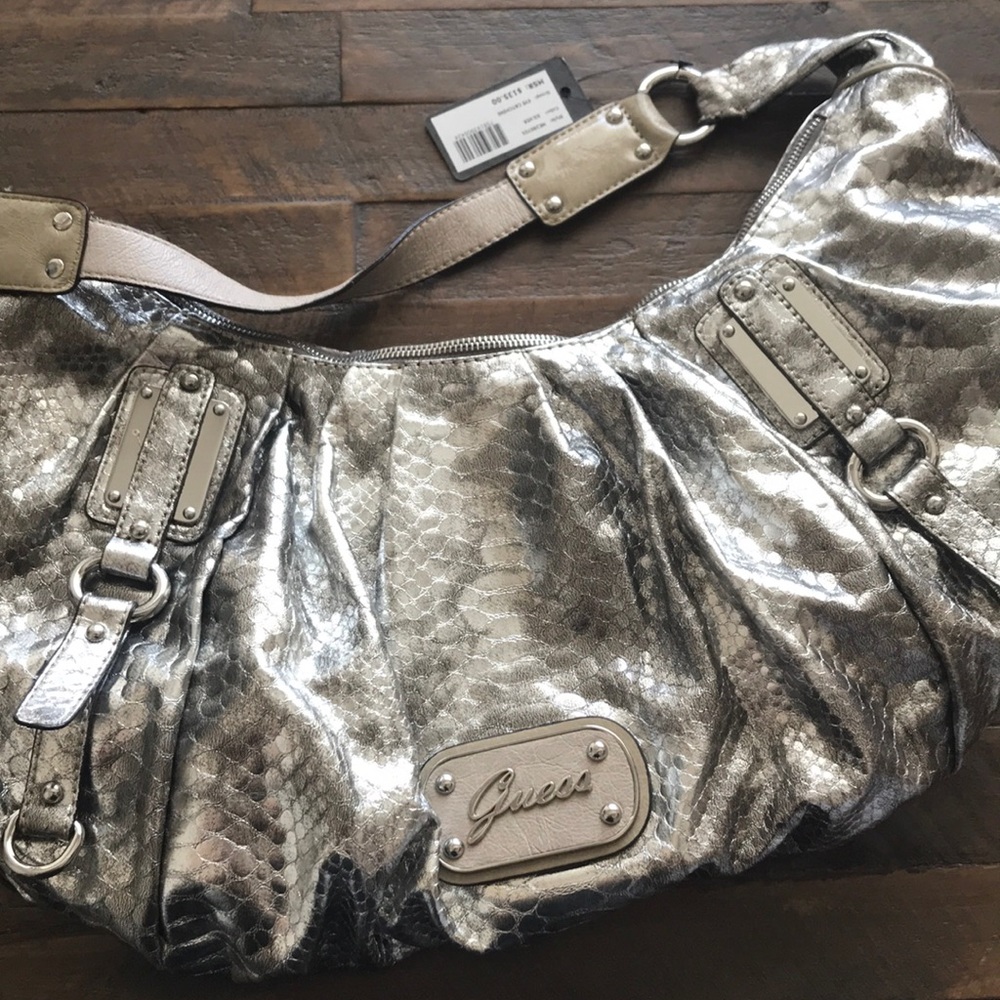 Guess purse NWT